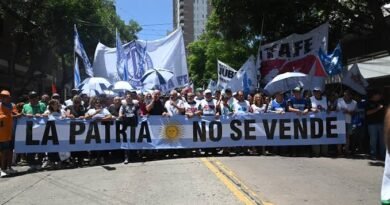 “La Patria no se vende”